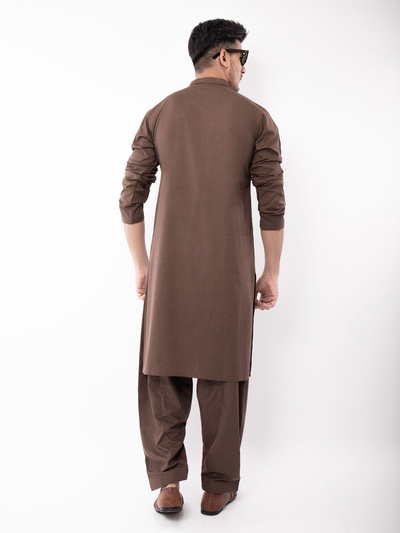 Edenrobe - Men's Brown Swish Collection - EMTSW22S-99131