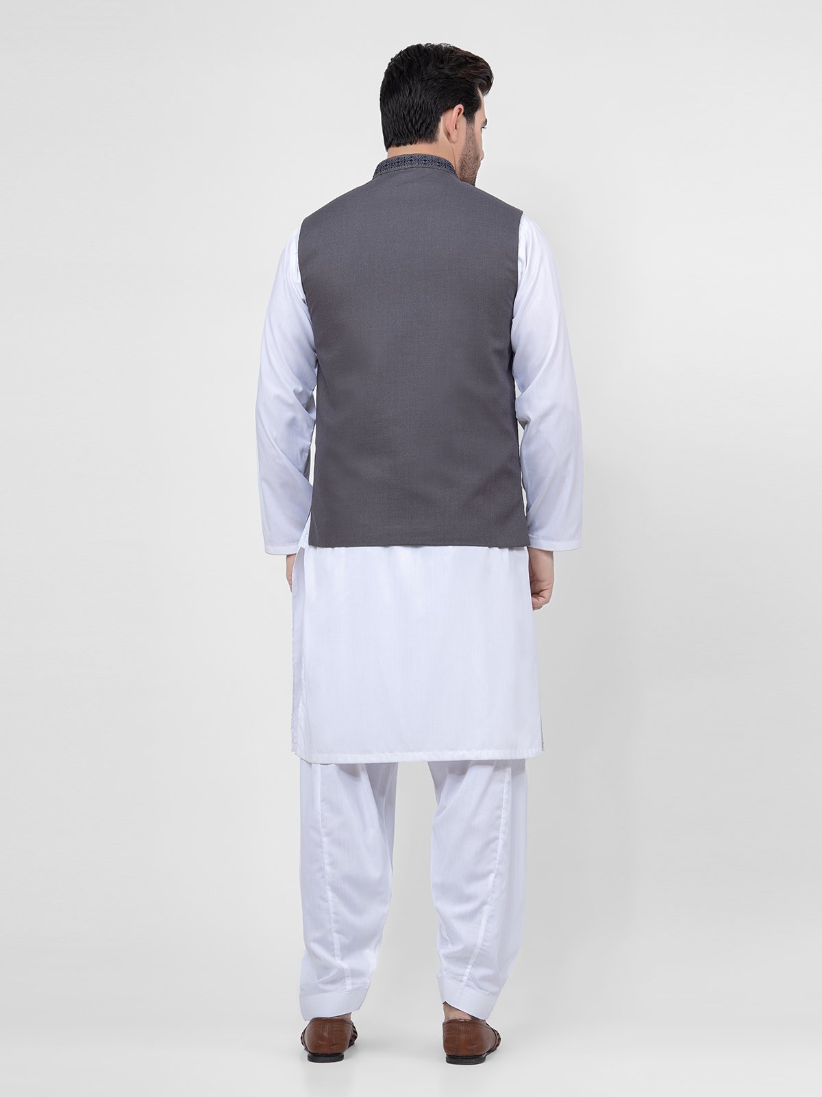 Edenrobe - Men's Grey Waist Coat Ceremonial - EMTWCC21-084