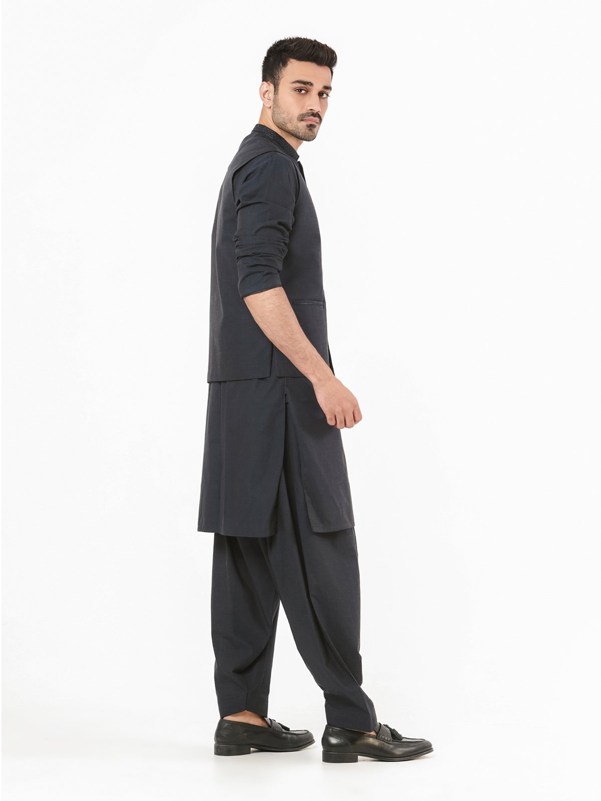 Edenrobe - Men's Charcoal Waist Coat Suit - EMTWCS21-014