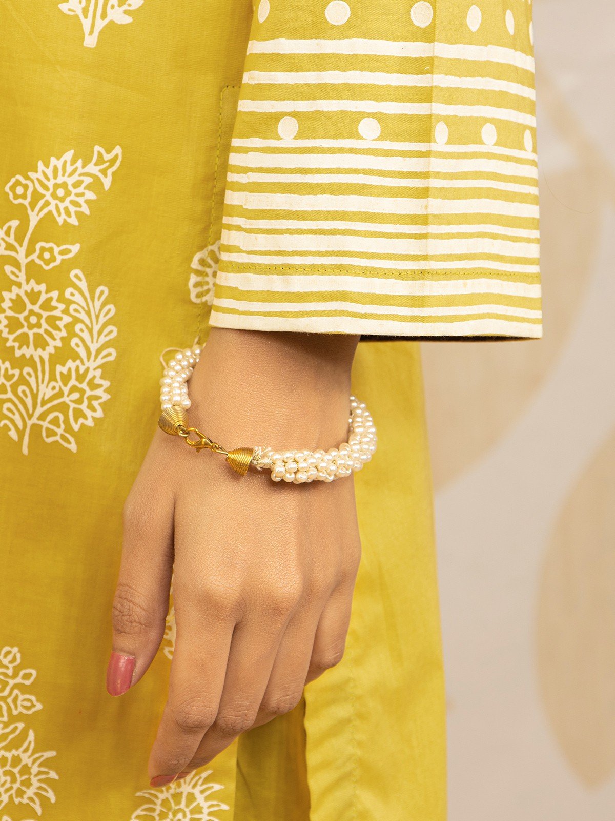 Edenrobe - EWU22V1-23685ST Unstitched Lemon Embroidered Lawn 2 Piece