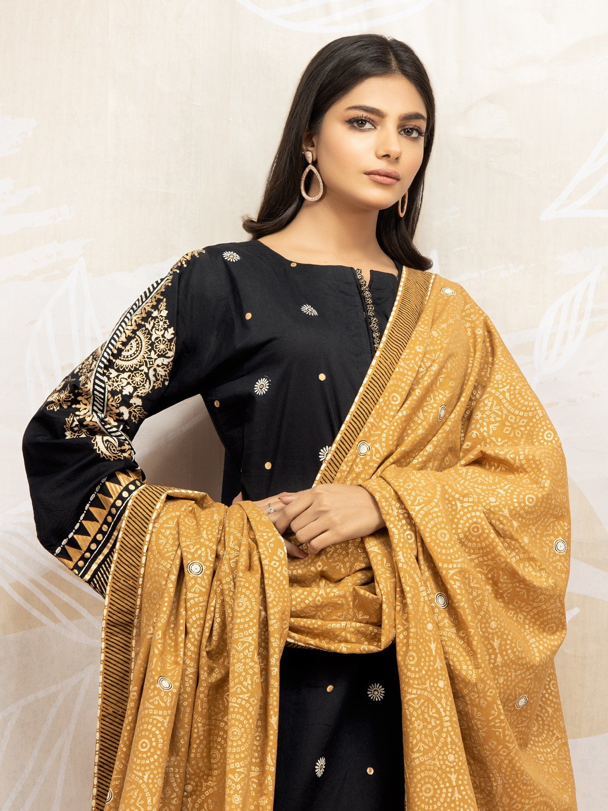 Edenrobe - EWU22V1-23688 Unstitched Black Embroidered Lawn 3 Piece