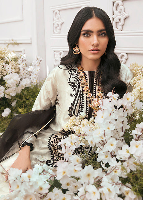 Mahum Asad - Gold Charisma