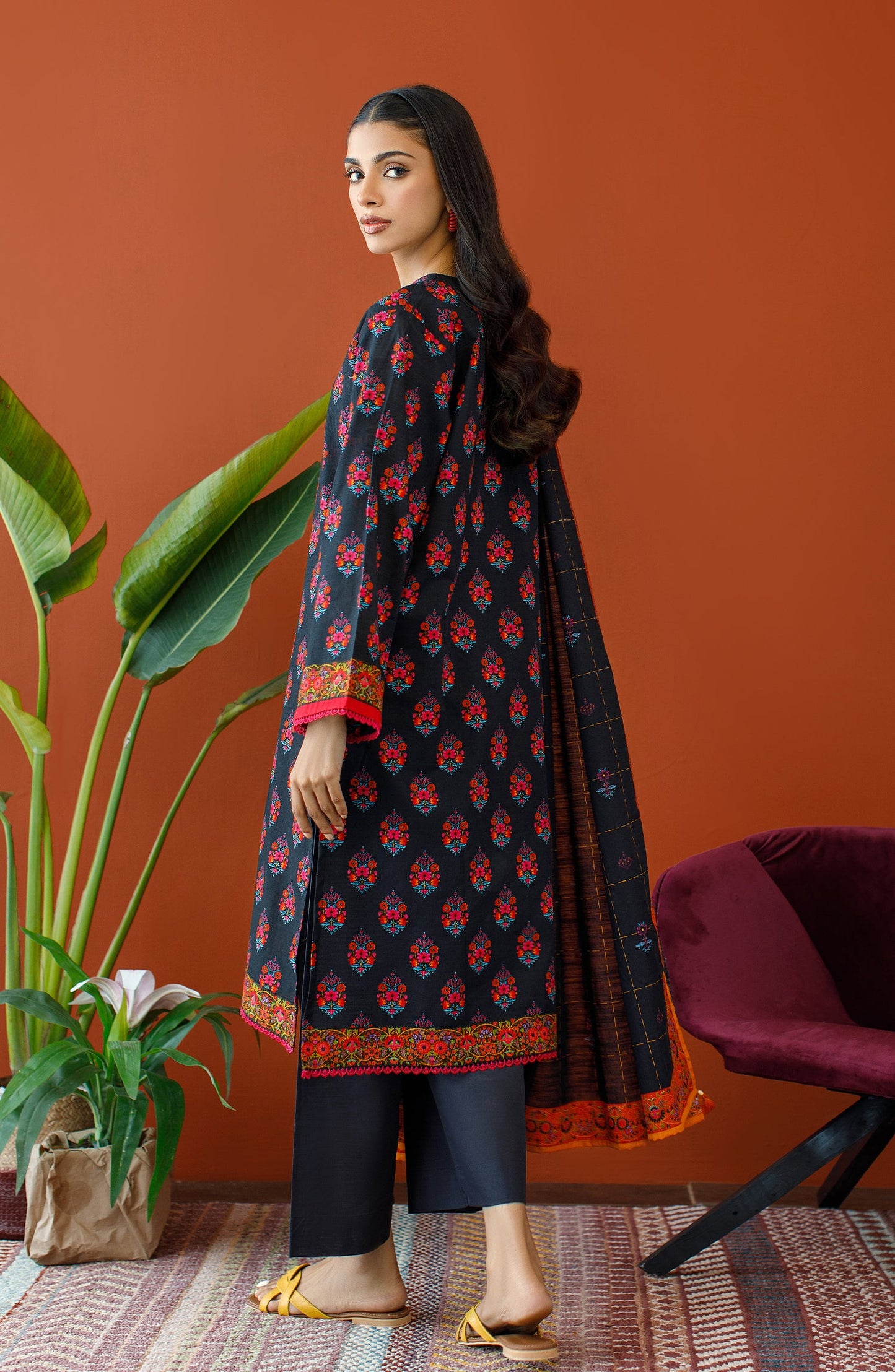 Orient - Stitched 3 Piece Printed Khaddar Shirt , Khaddar Pant and Khaddar Dupatta