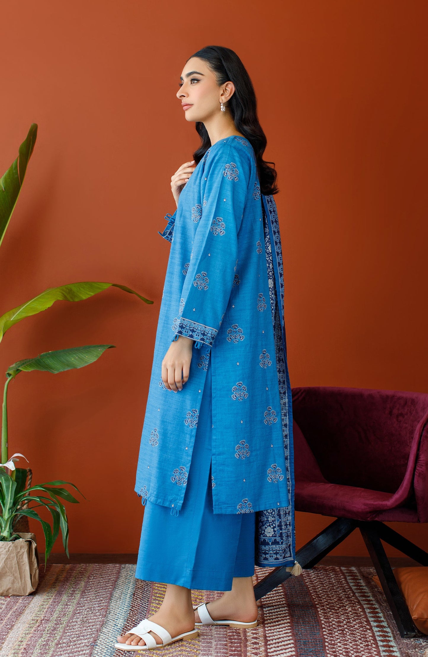 Orient - Unstitched 3 Piece Embroidered Khaddar Shirt , Khaddar Pant and Khaddar Dupatta