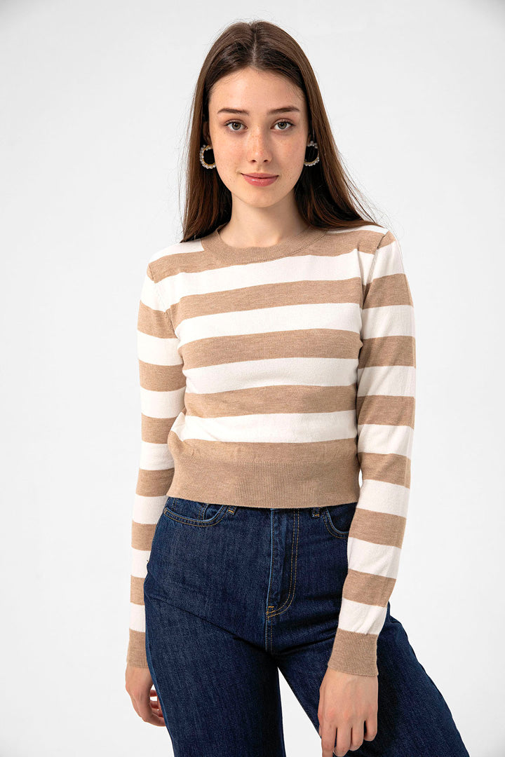 BTW - CROP SWEATER