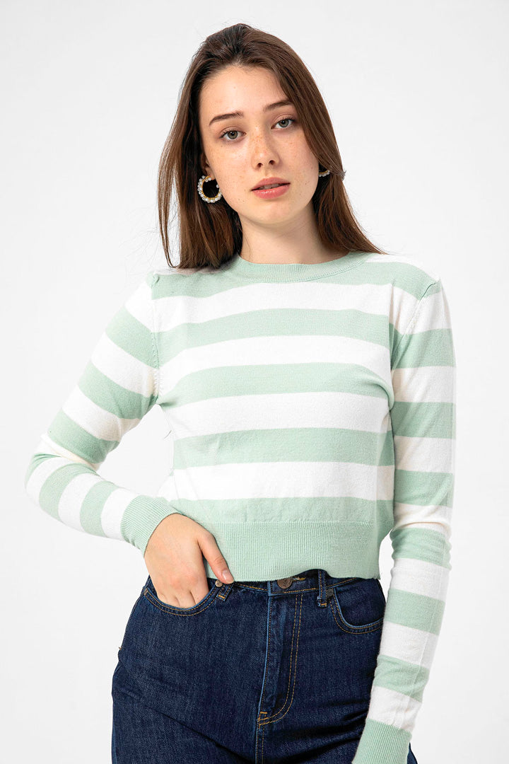 BTW - CROP SWEATER