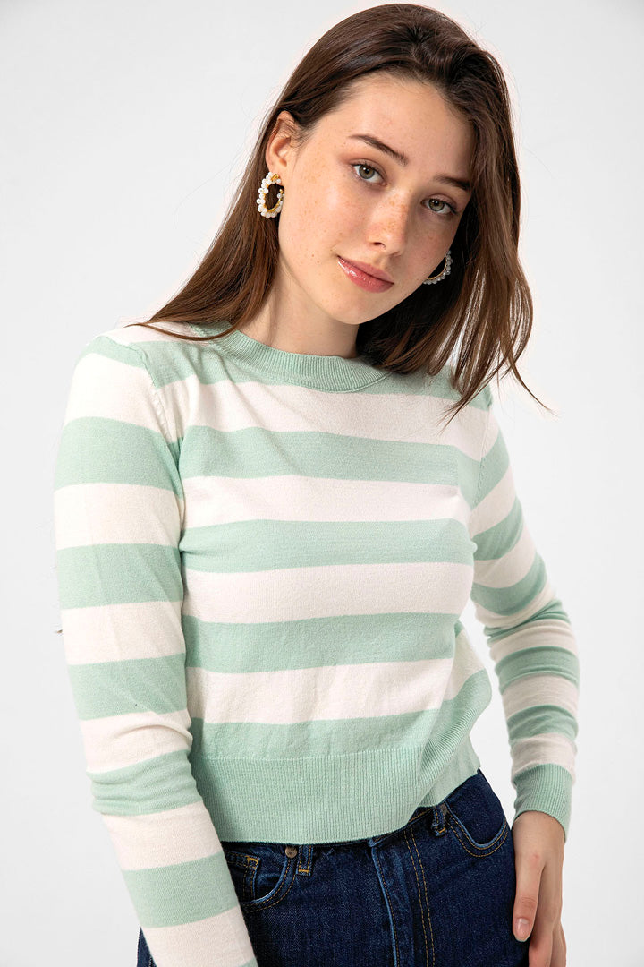 BTW - CROP SWEATER