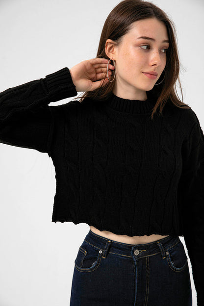 BTW - CABLE KNIT SWEATER