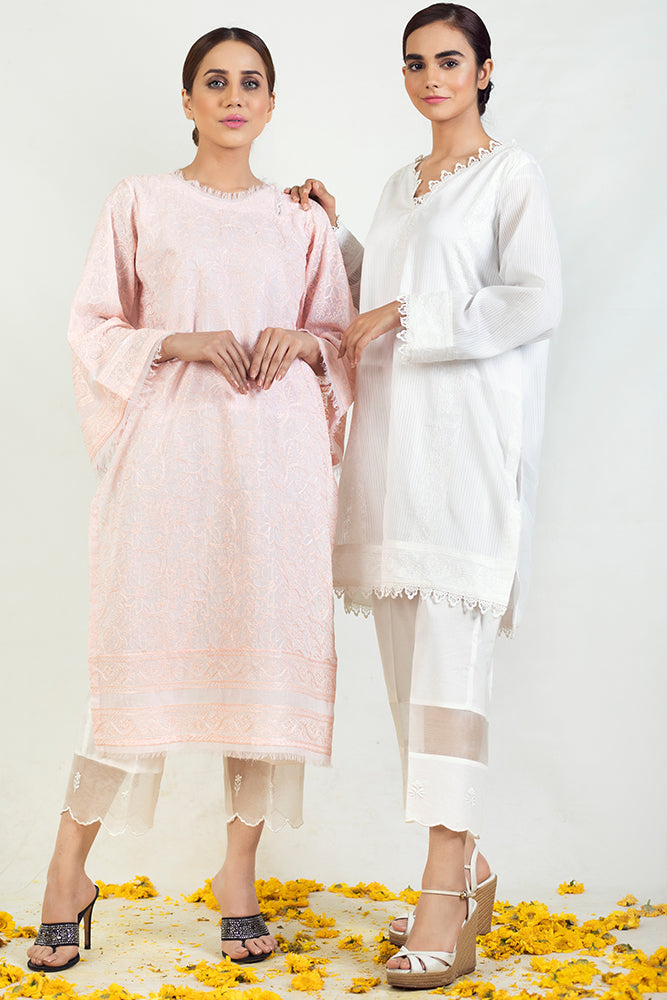 AK E22 - W 05 - White Shirt