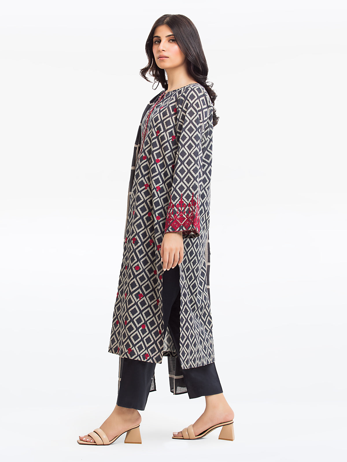 Edenrobe - Pret 3Pc Embroidered Cambric Suit - EWTKE23-68539-3P