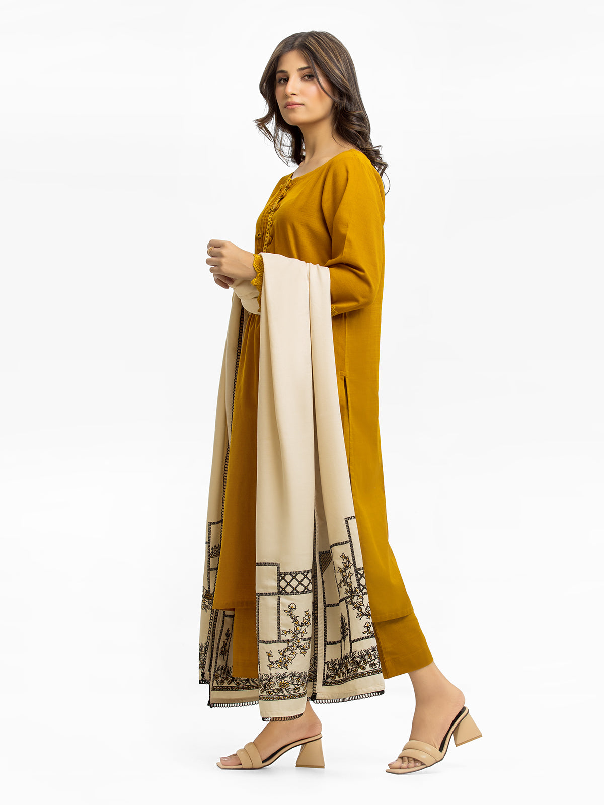 Edenrobe - Pret 3Pc Embroidered Khaddar Suit - EWTKE23-68777-3P