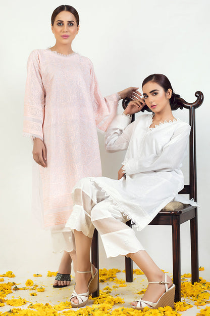 AK E22 - W 05 - White Shirt