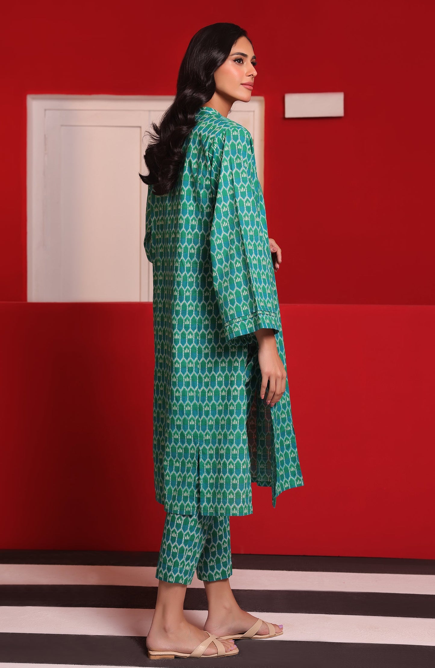 Orient - Stitched 2 Piece Printed Khaddar Shirt and Khaddar Pant