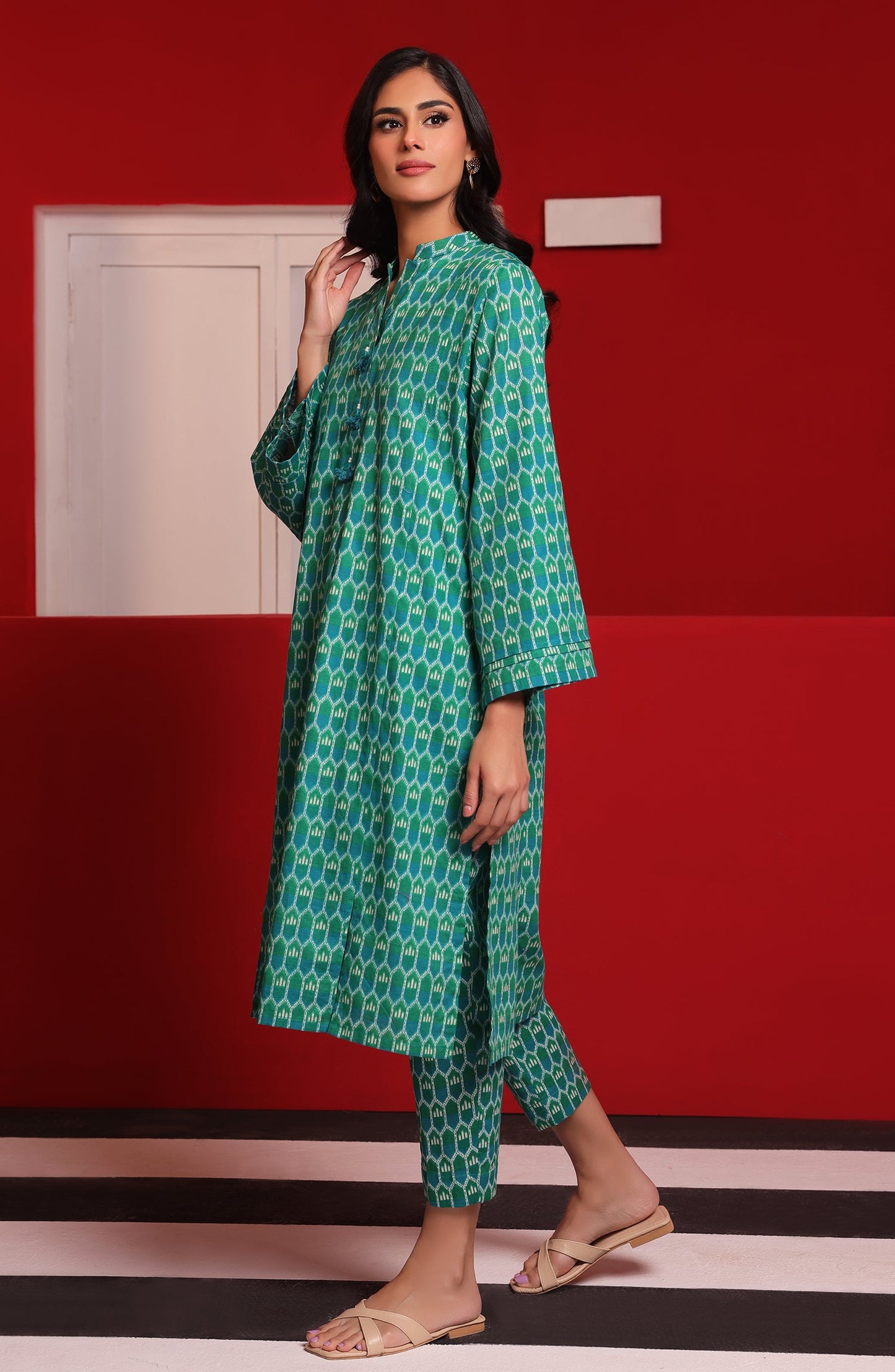 Orient - Stitched 2 Piece Printed Khaddar Shirt and Khaddar Pant
