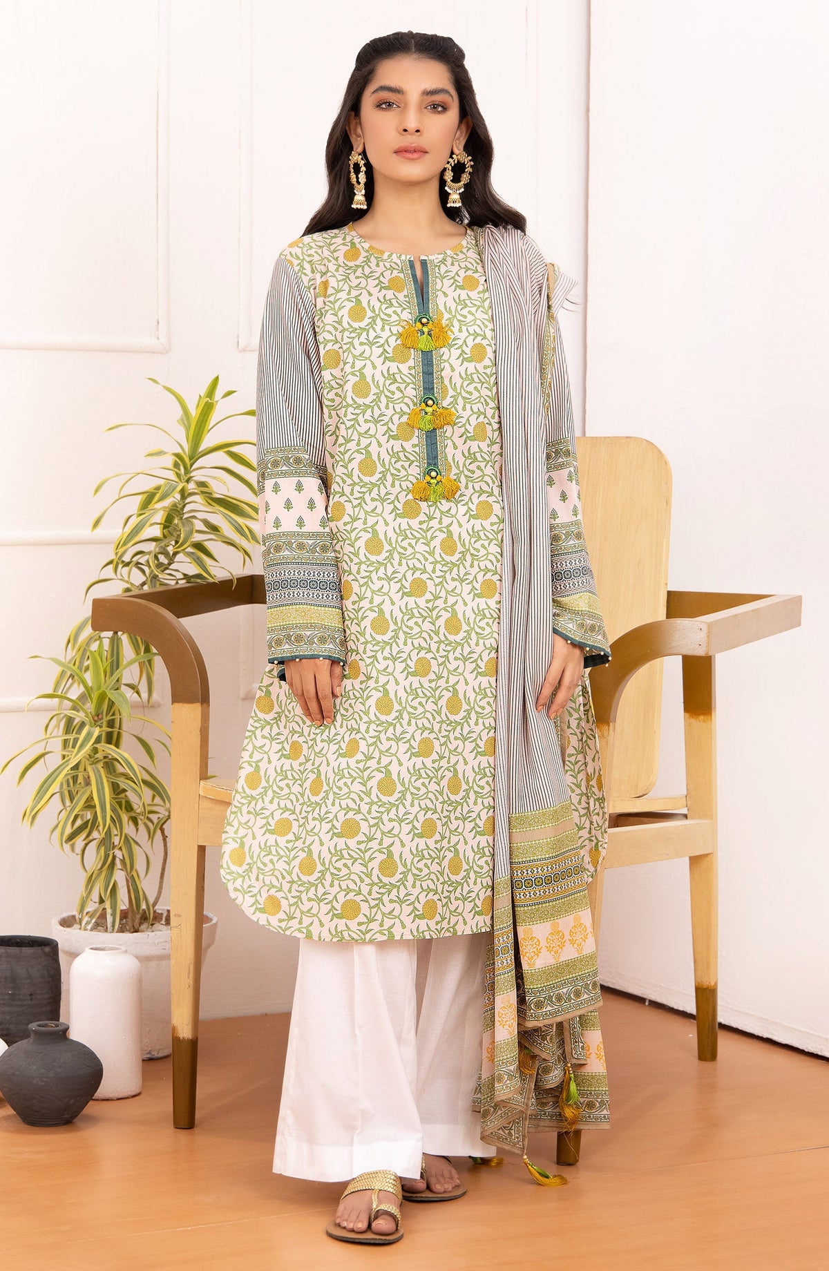 Orient - Unstitched 2 Piece Printed Lawn Shirt And Net Lawn Dupatta