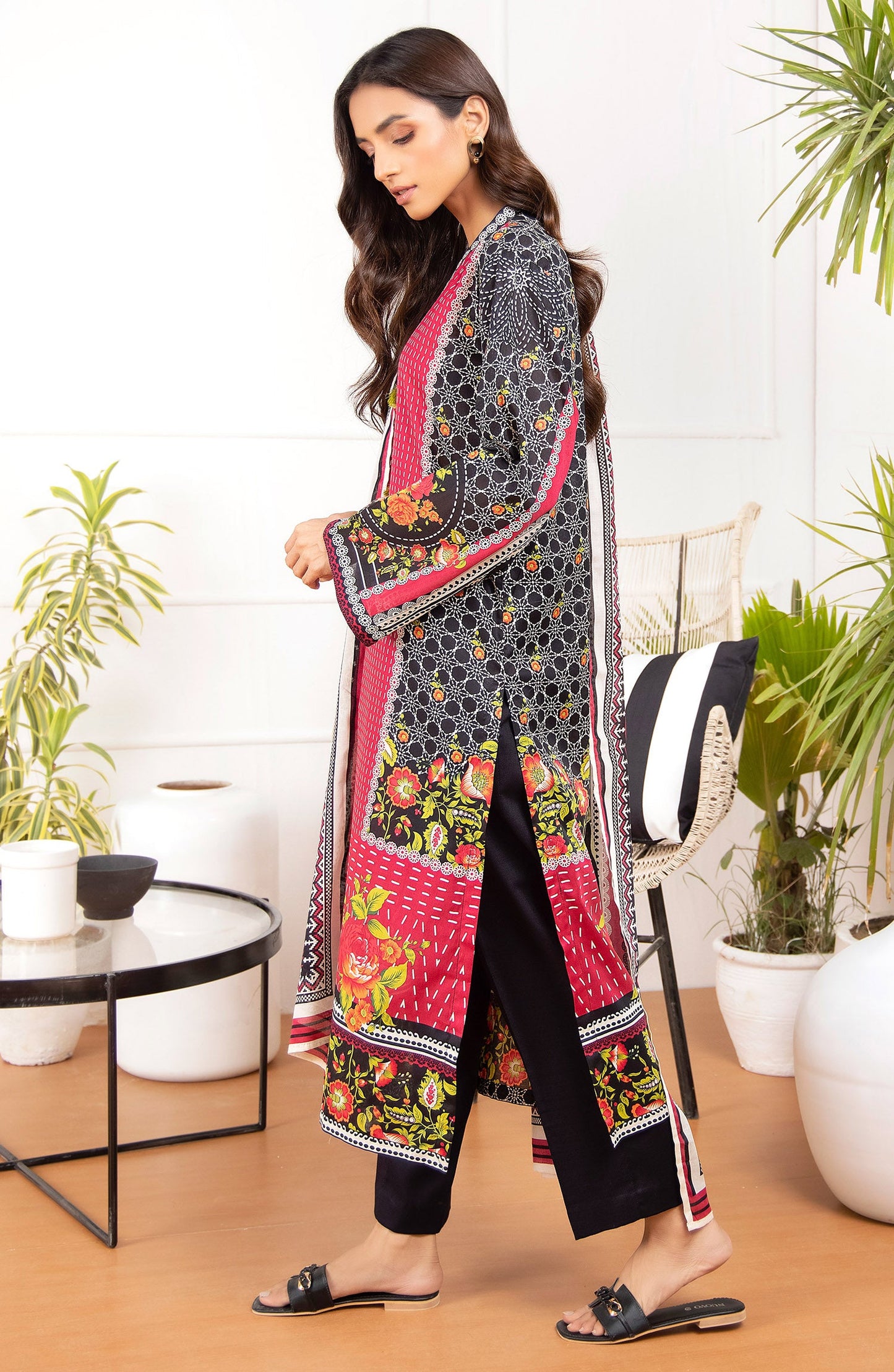 Orient - Unstitched 3 Piece Printed Lawn Shirt And Net Lawn Dupatta