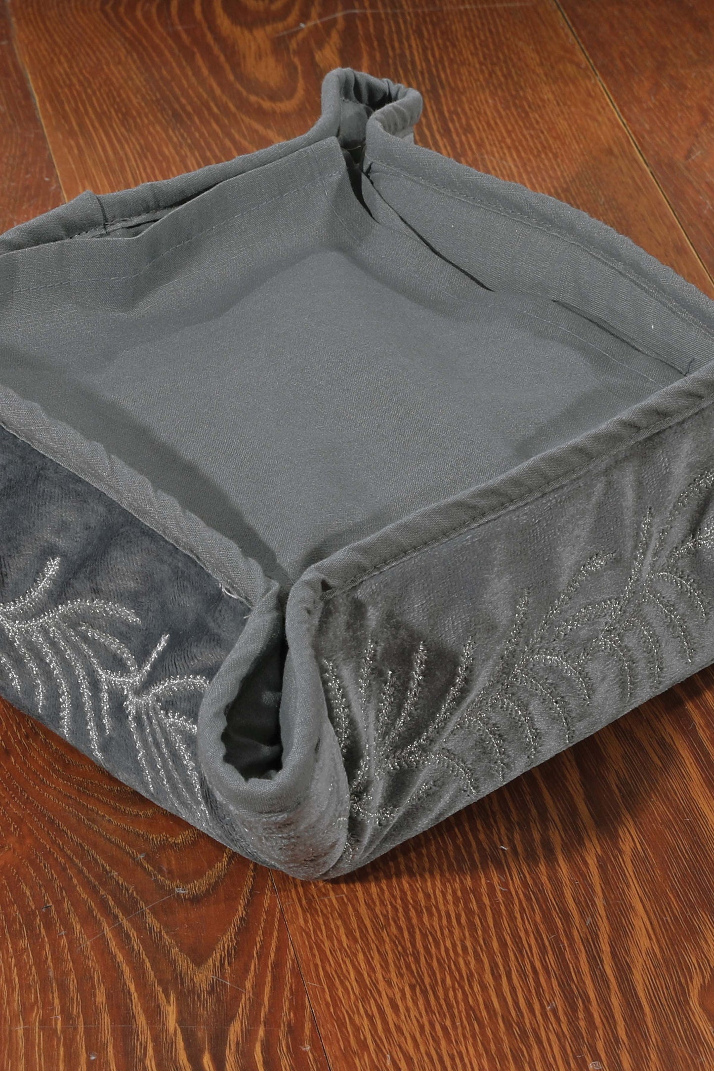 Nishat Linen - Alaska Embroidered Bread Basket