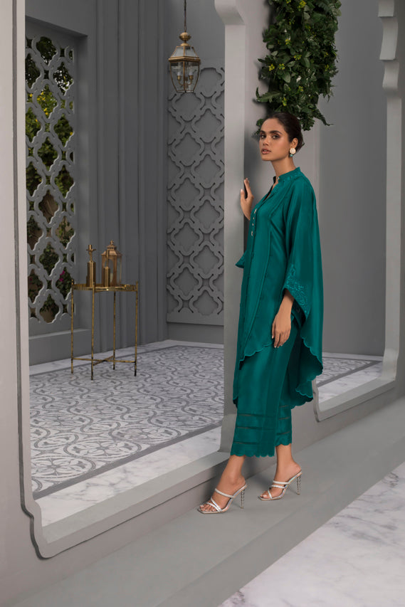 Emerald Raw Silk Kurta And Trousers with Embroidered Detailing