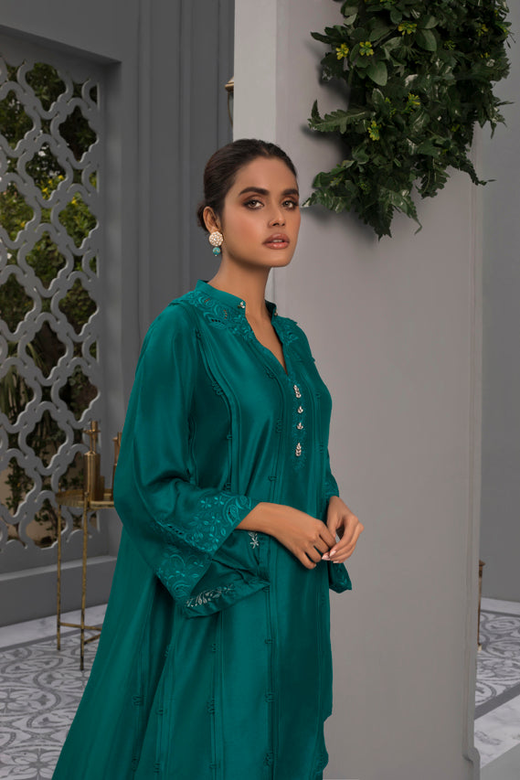Emerald Raw Silk Kurta And Trousers with Embroidered Detailing