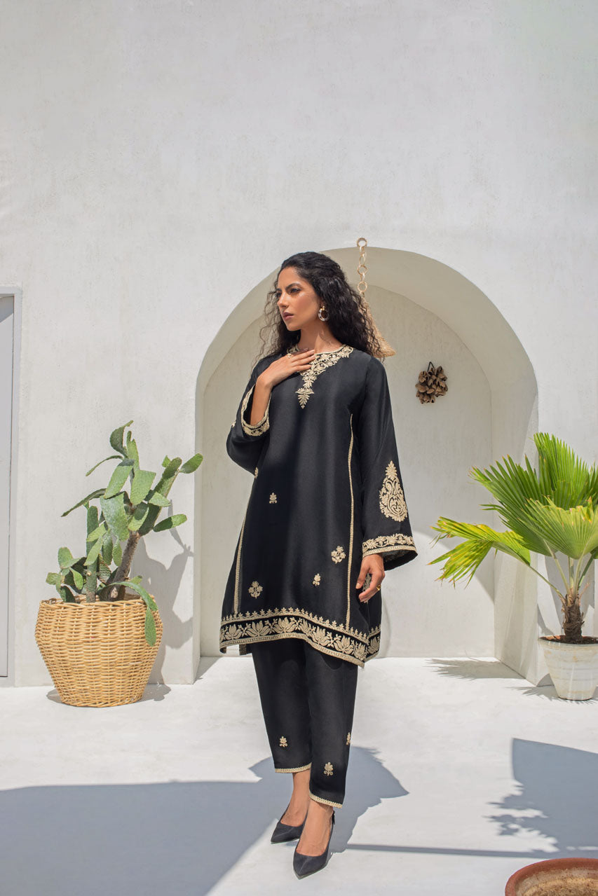 Black Silk Kurta With Embroidery