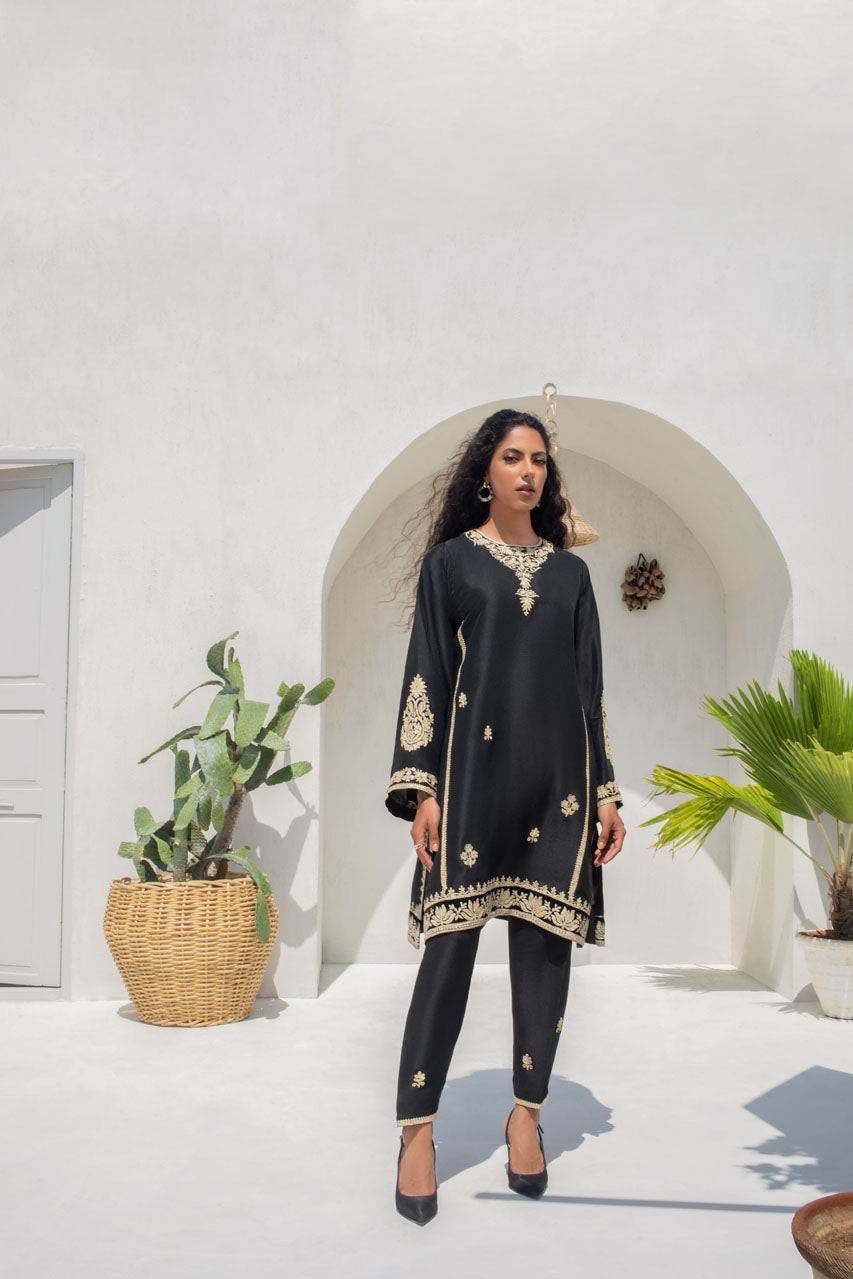 Black Silk Kurta With Embroidery