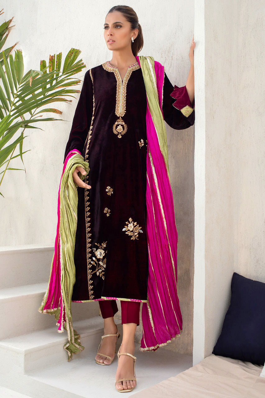 Garnet Long Velvet Kurta With A Khaddi Silk Two-Tone Crushed Dupatta