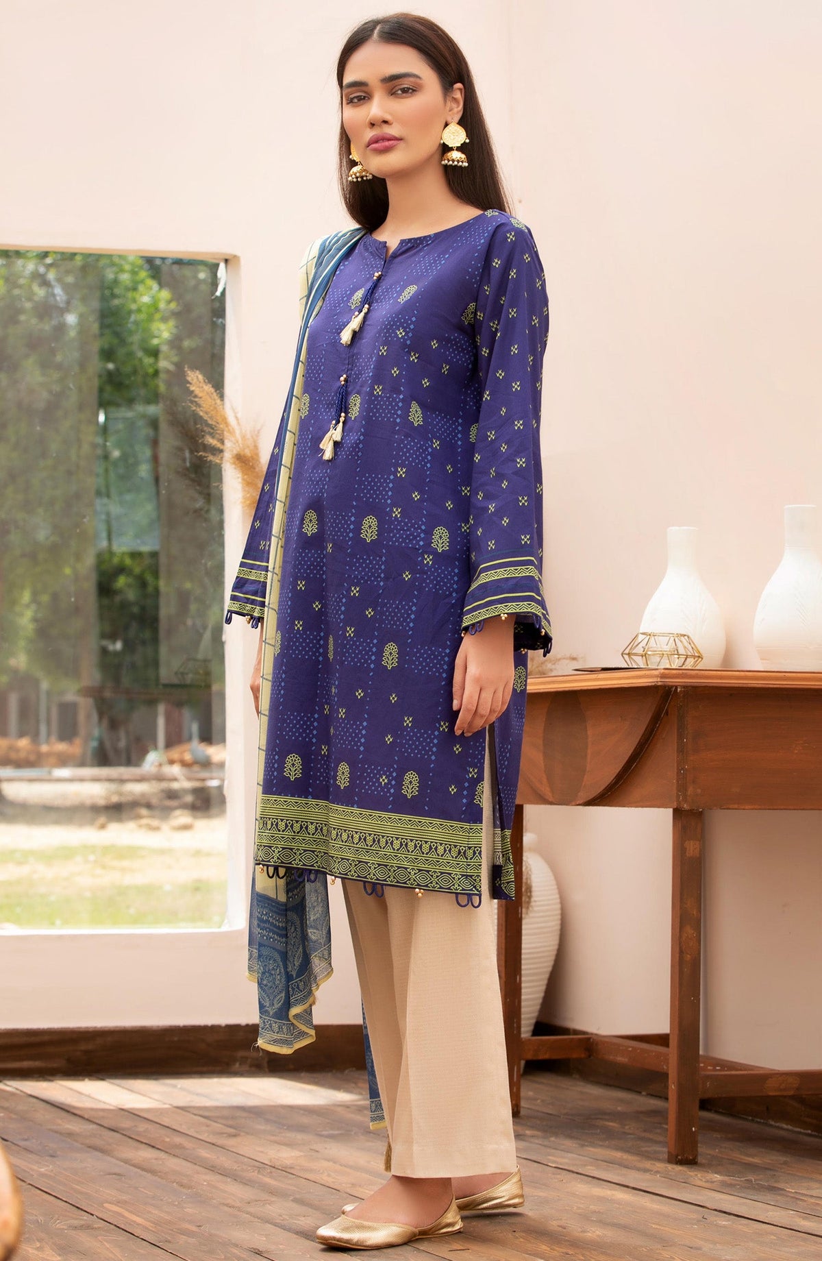 Orient - Unstitched 2 Piece Printed Lawn Shirt Chiffon Dupatta