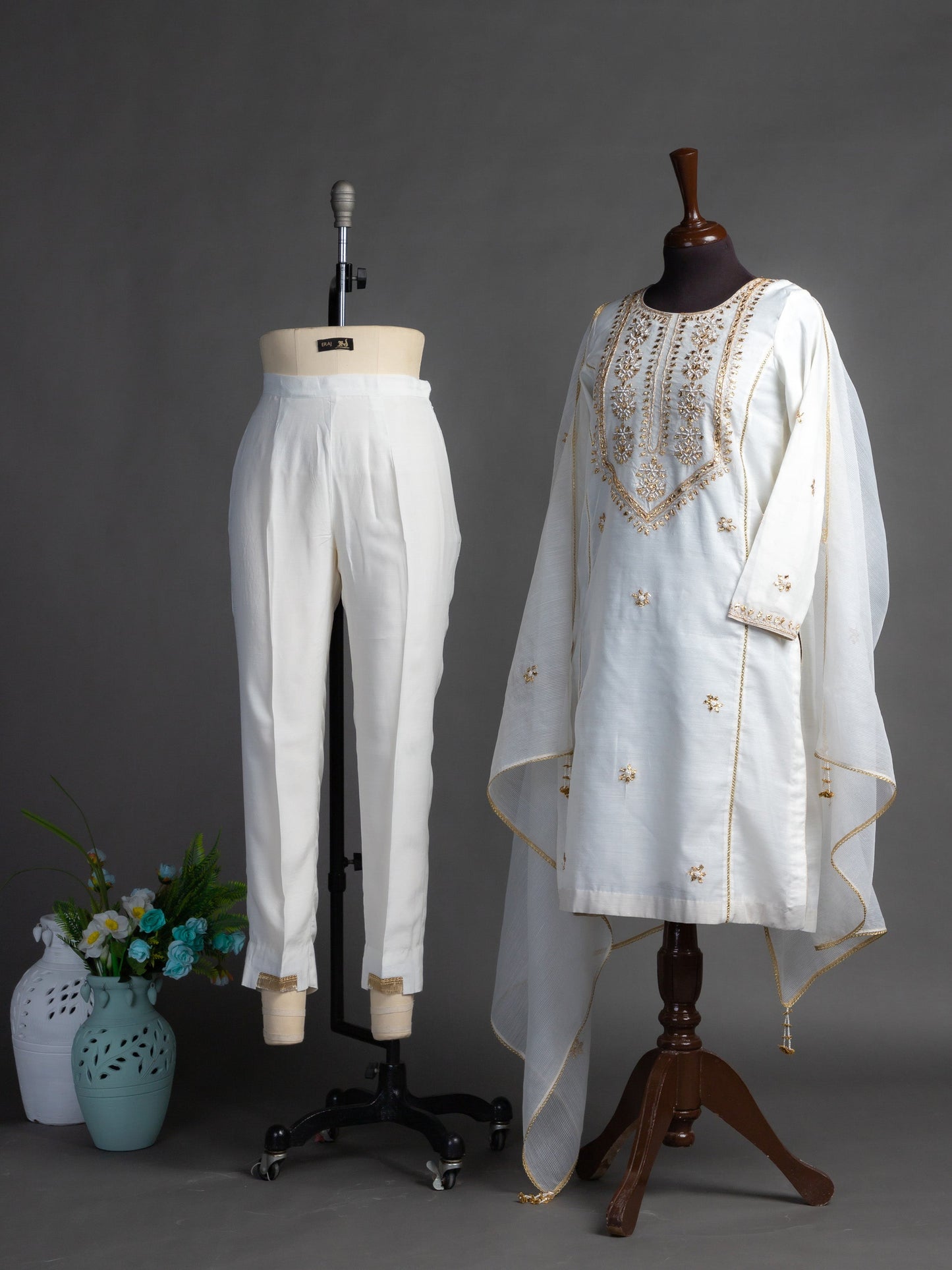 Eraj Hussain - Gotta Patti White - Stitched