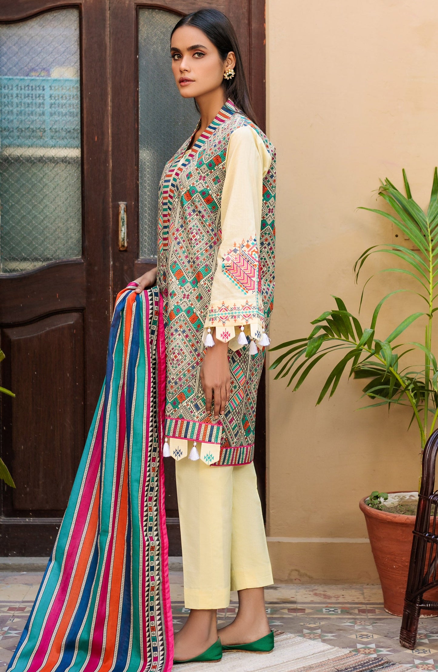 Orient - Unstitched 3 Piece Embroidered Lawn Suit