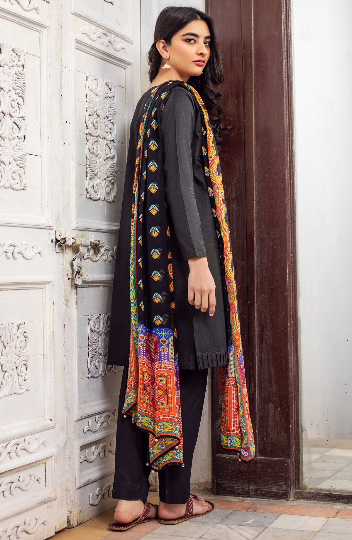 Orient - Unstitched 3 Piece Embroidered Lawn Suit