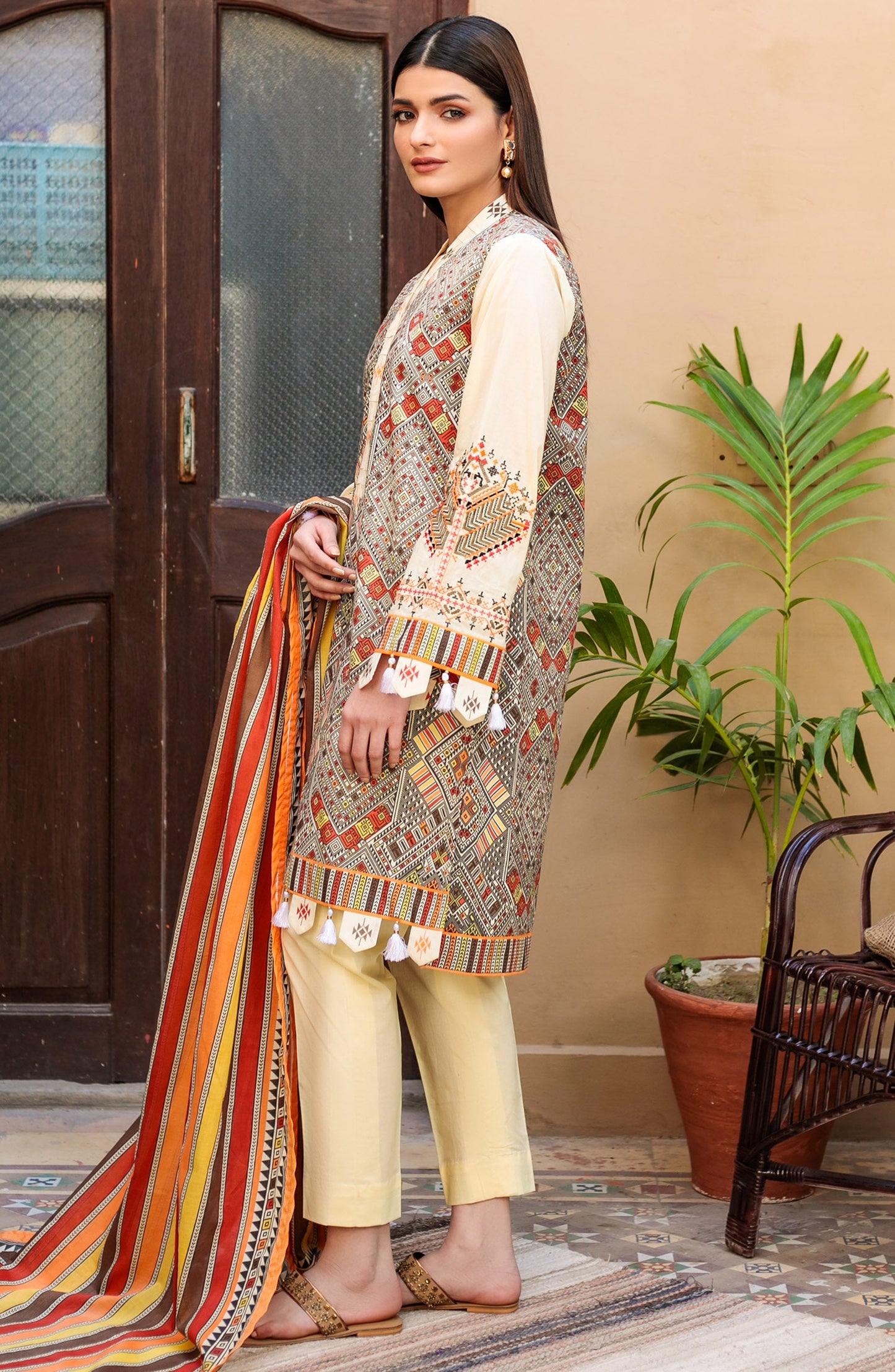 Orient - Unstitched 3 Piece Embroidered Lawn Suit