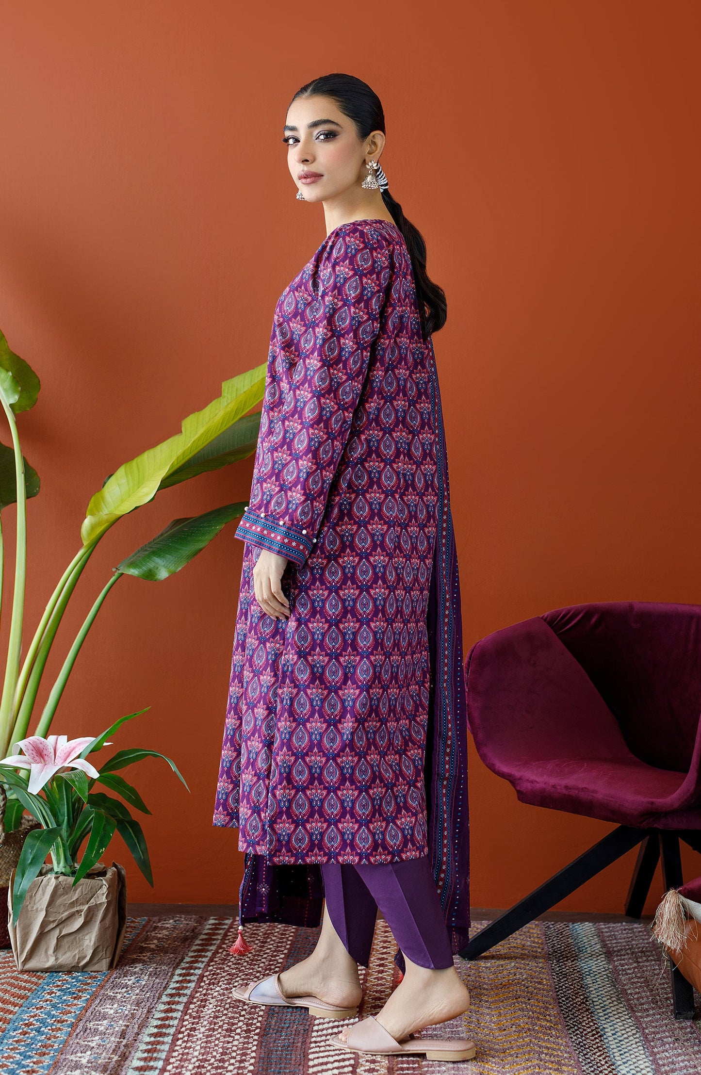 Orient - Unstitched 3 Piece Printed Cambric Shirt , Cambric Pant and Lawn Dupatta