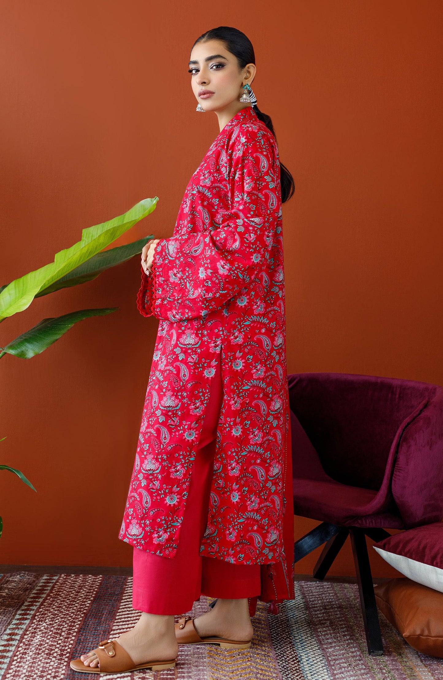 Orient - Unstitched 3 Piece Printed Cambric Shirt , Cambric Pant and Lawn Dupatta