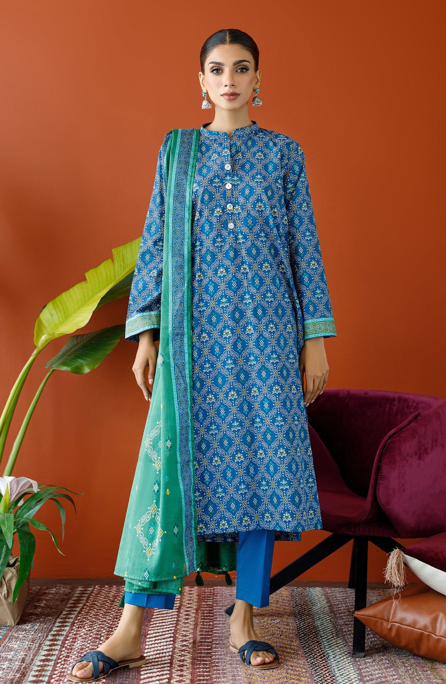 Orient - Unstitched 3 Piece Printed Cambric Shirt , Cambric Pant and Lawn Dupatta
