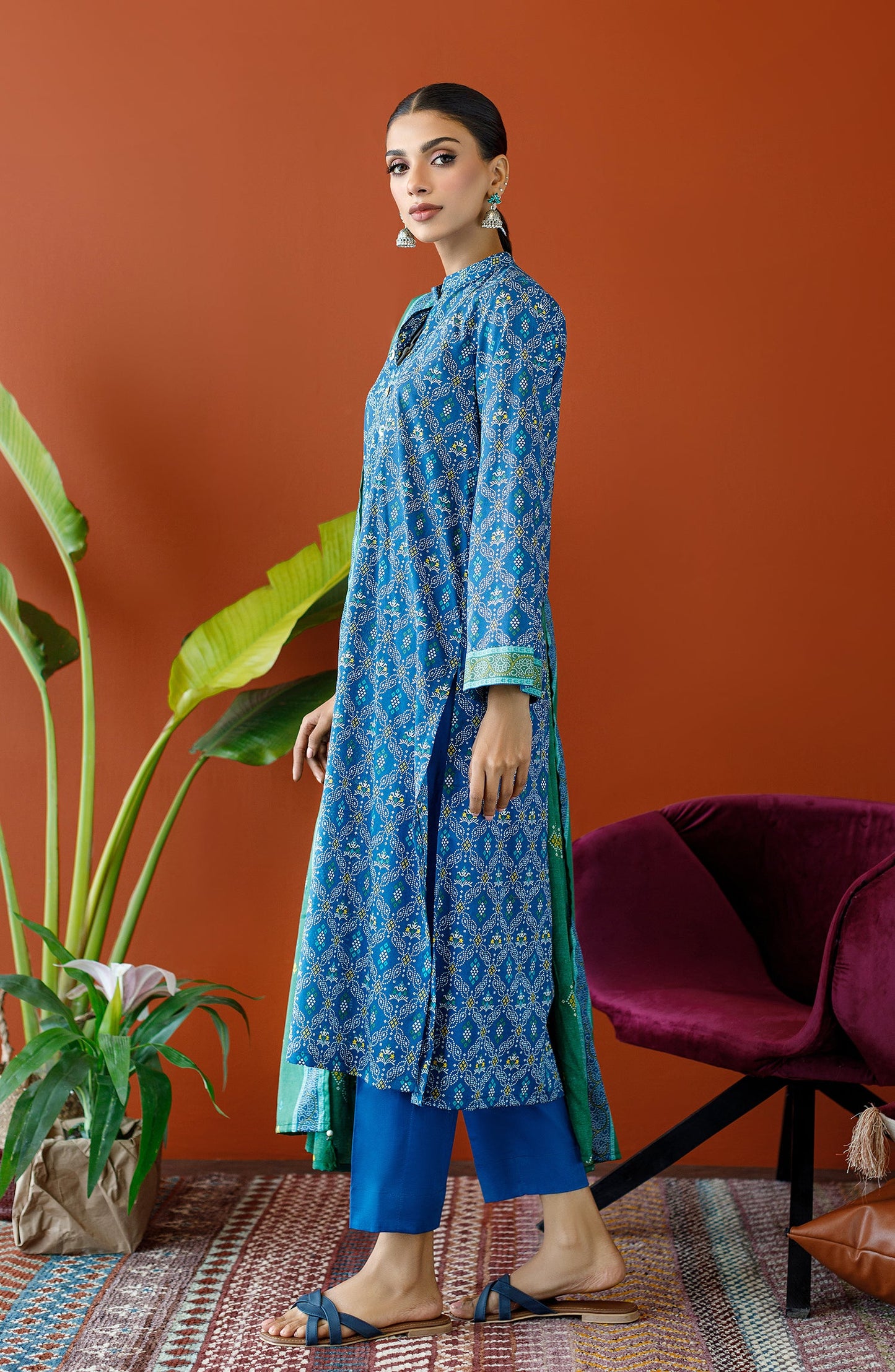 Orient - Unstitched 3 Piece Printed Cambric Shirt , Cambric Pant and Lawn Dupatta