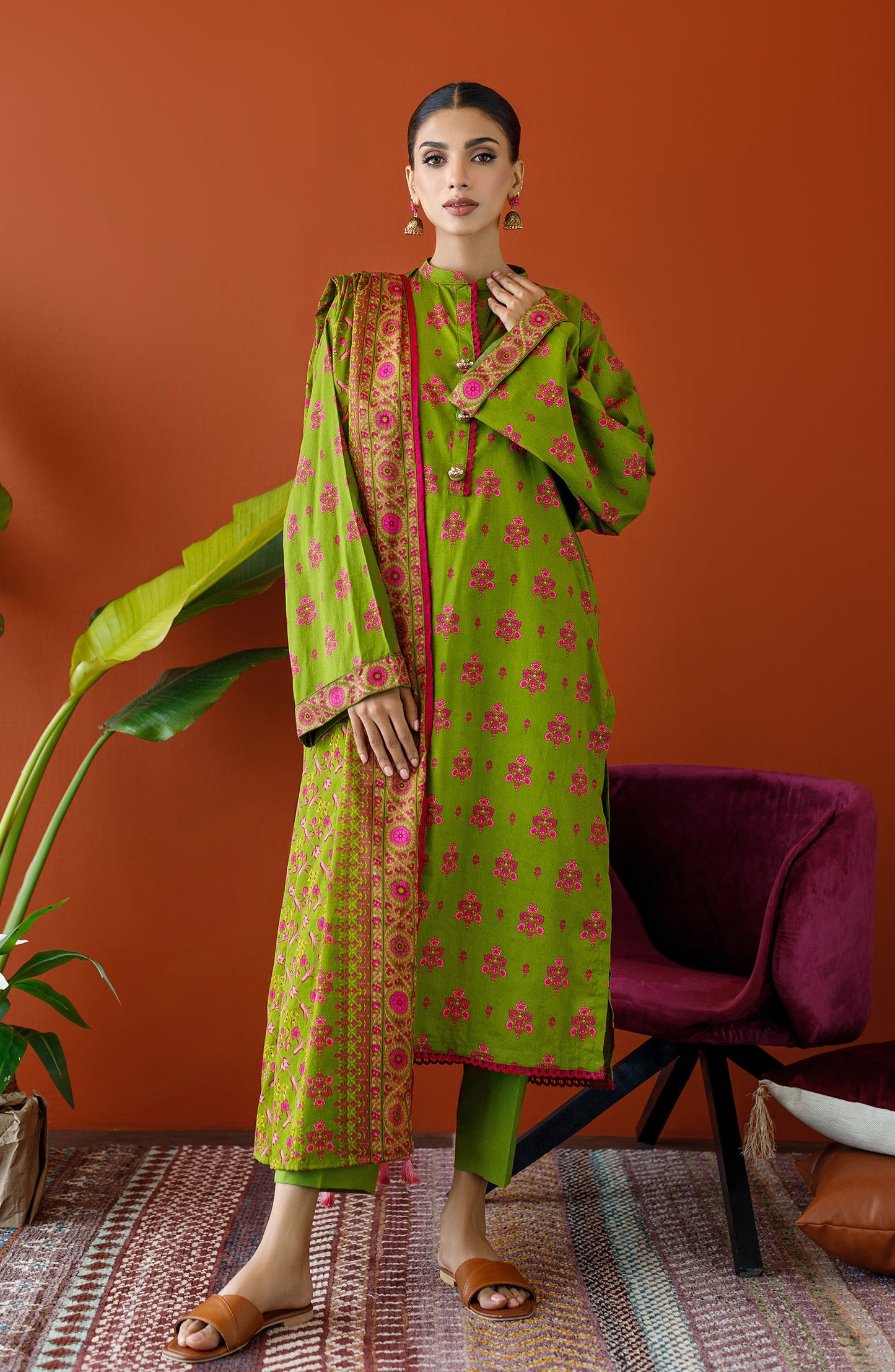 Orient - Unstitched 3 Piece Printed Cambric Shirt , Cambric Pant and Lawn Dupatta