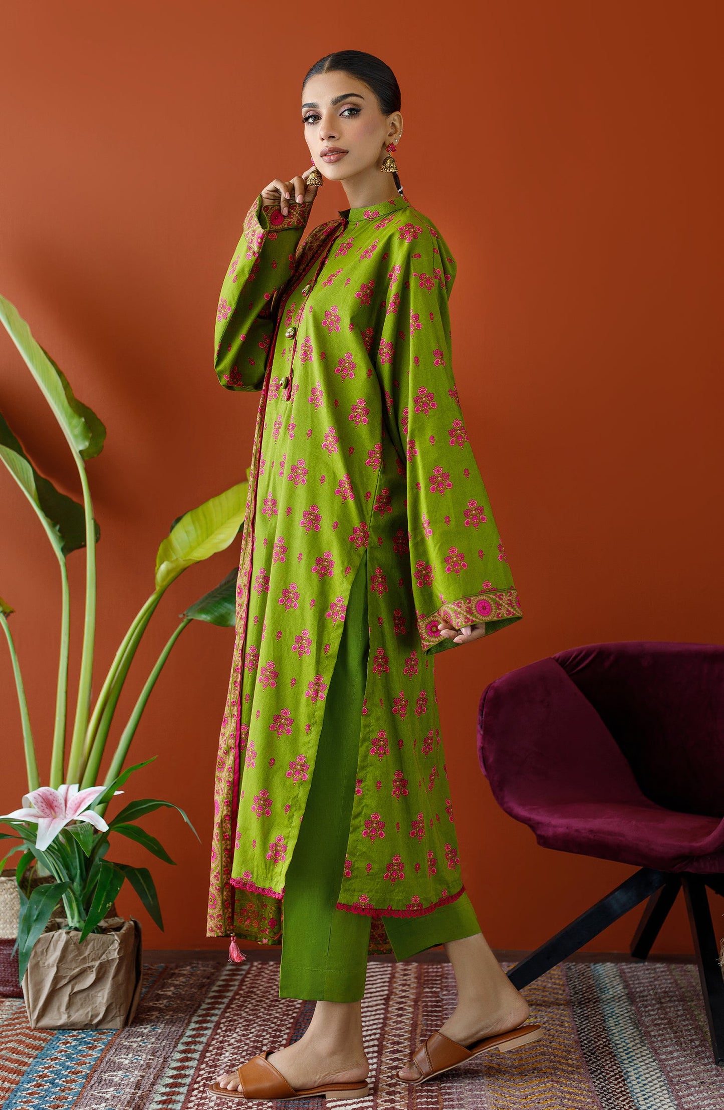 Orient - Unstitched 3 Piece Printed Cambric Shirt , Cambric Pant and Lawn Dupatta