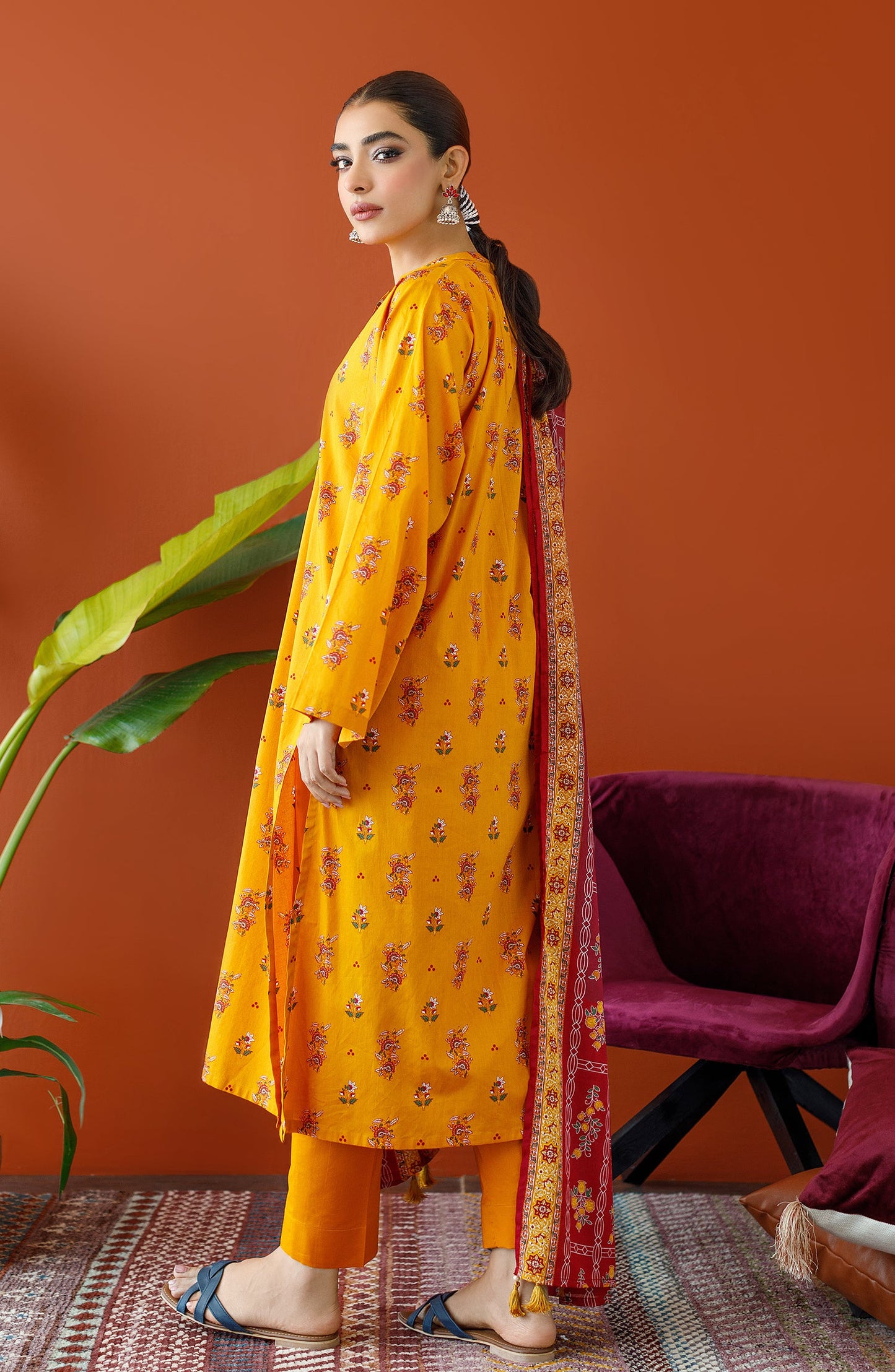 Orient - Unstitched 3 Piece Printed Cambric Shirt , Cambric Pant and Lawn Dupatta