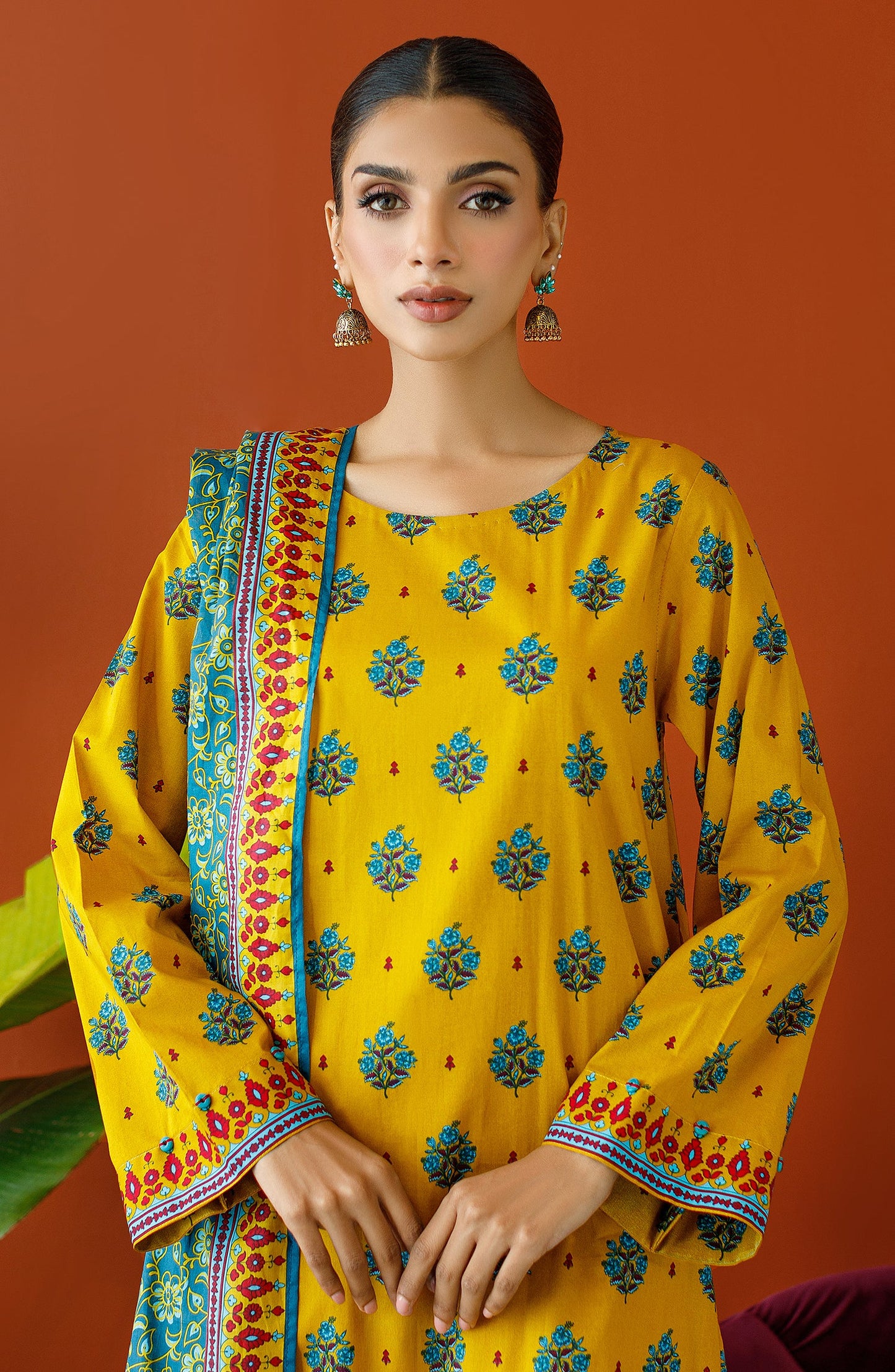 Orient - Unstitched 3 Piece Printed Cambric Shirt , Cambric Pant and Lawn Dupatta