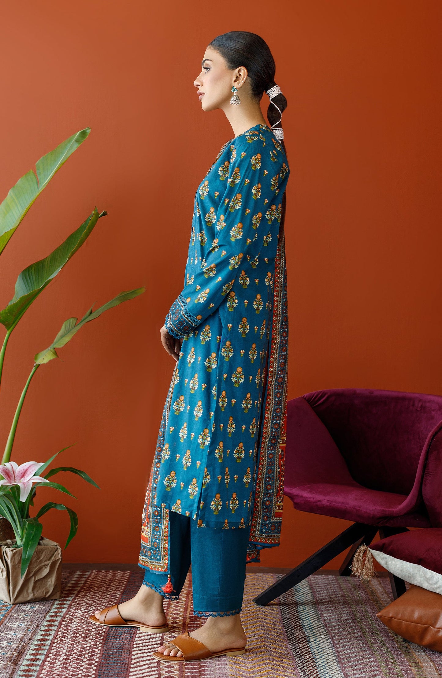 Orient - Unstitched 3 Piece Printed Cambric Shirt , Cambric Pant and Lawn Dupatta