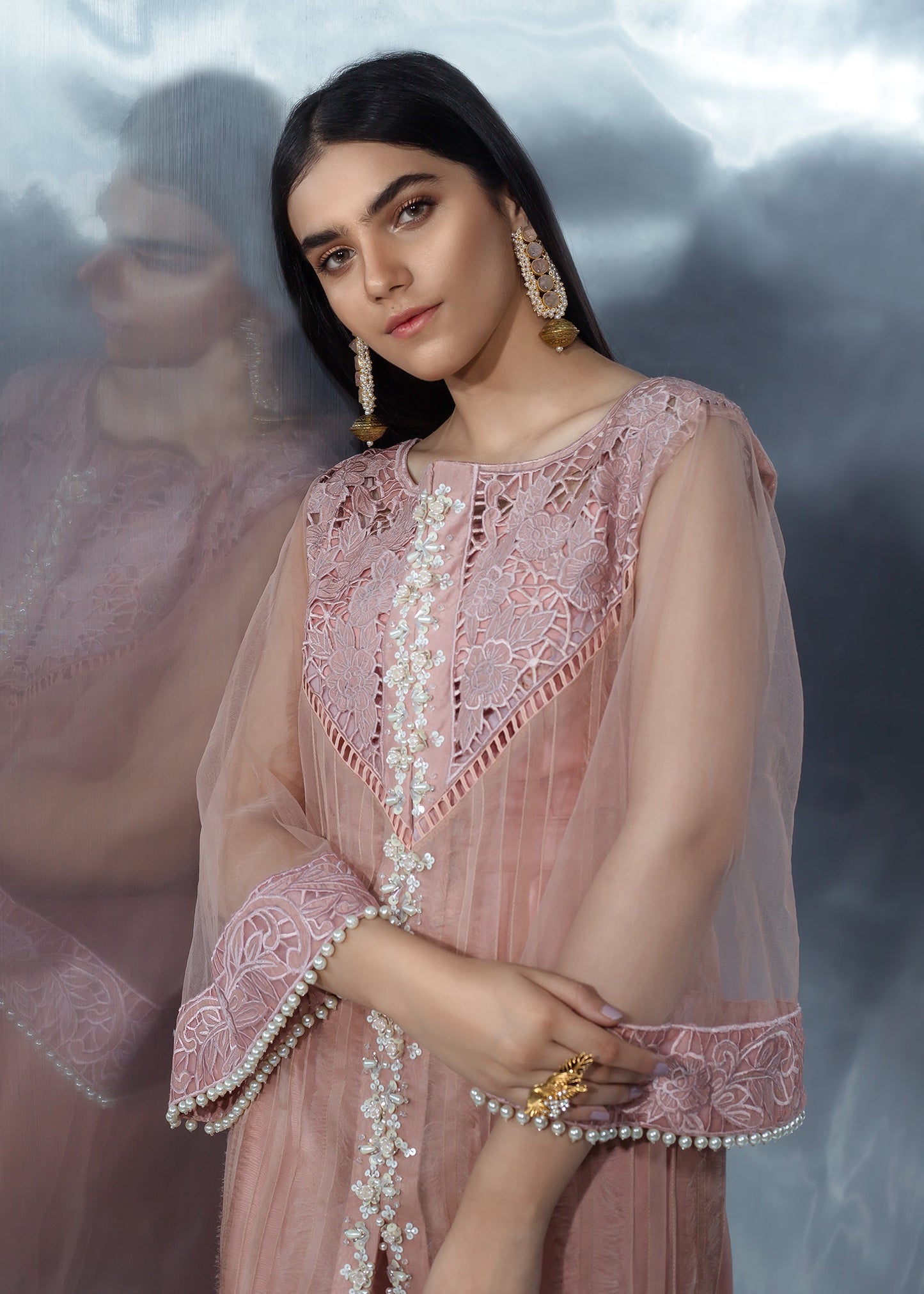 Saira Shakira - Peach Opulence