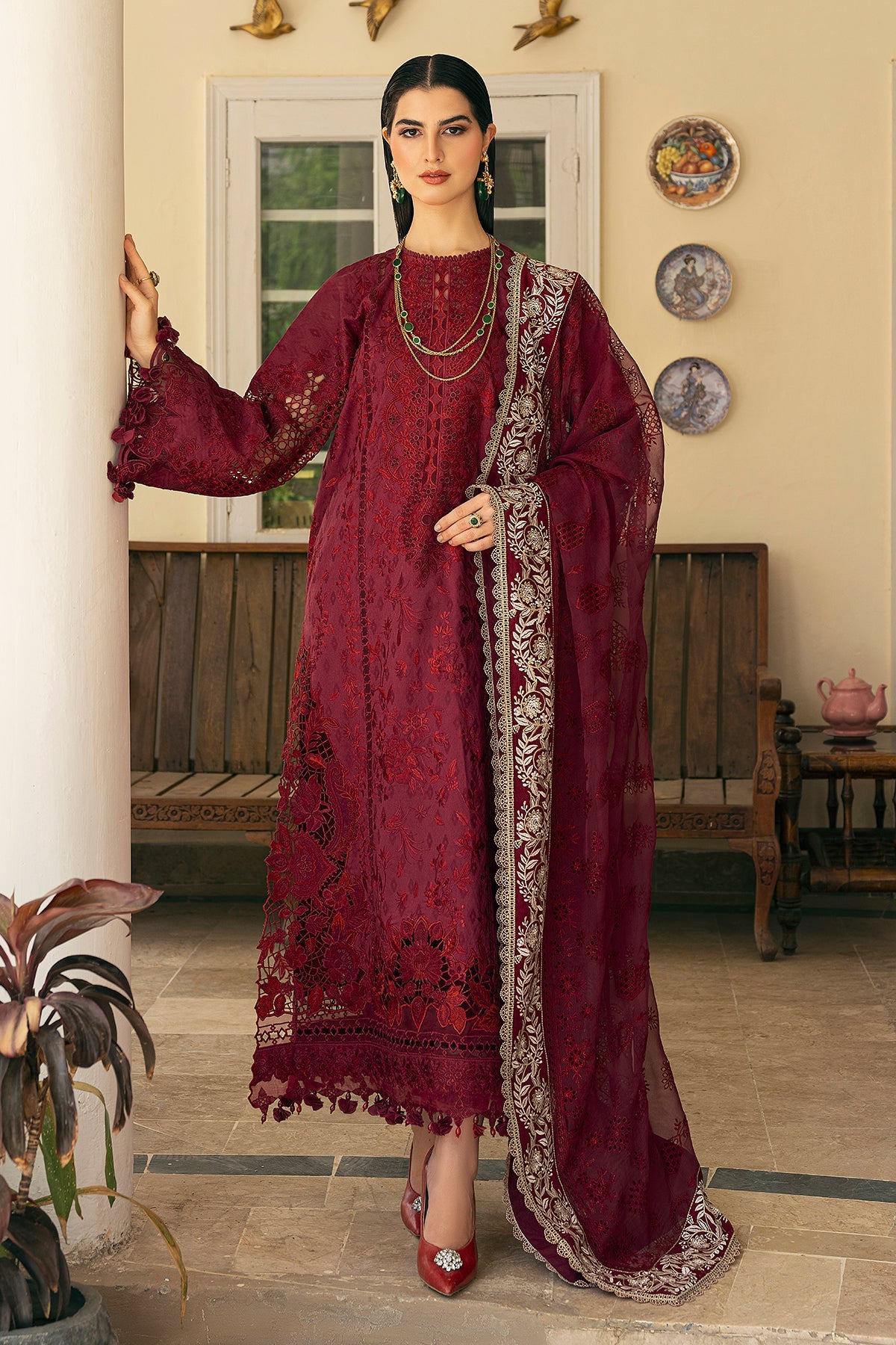 Baroque - EMBROIDERED SELF JACQUARD LAWN  SL11-D05