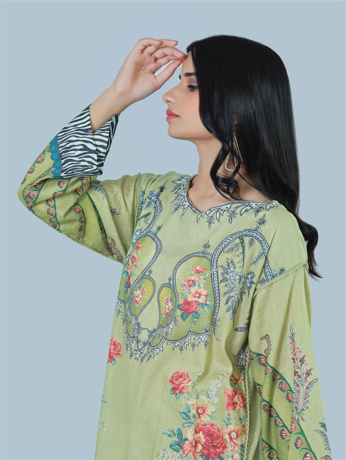 Bareeq Outfits - Majestic Escence 3-Piece Stitched Suit