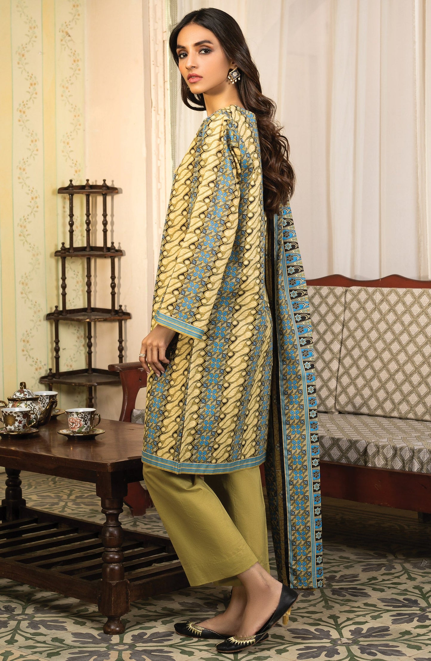 Orient - Unstitched 3 Piece Printed Lawn Suit