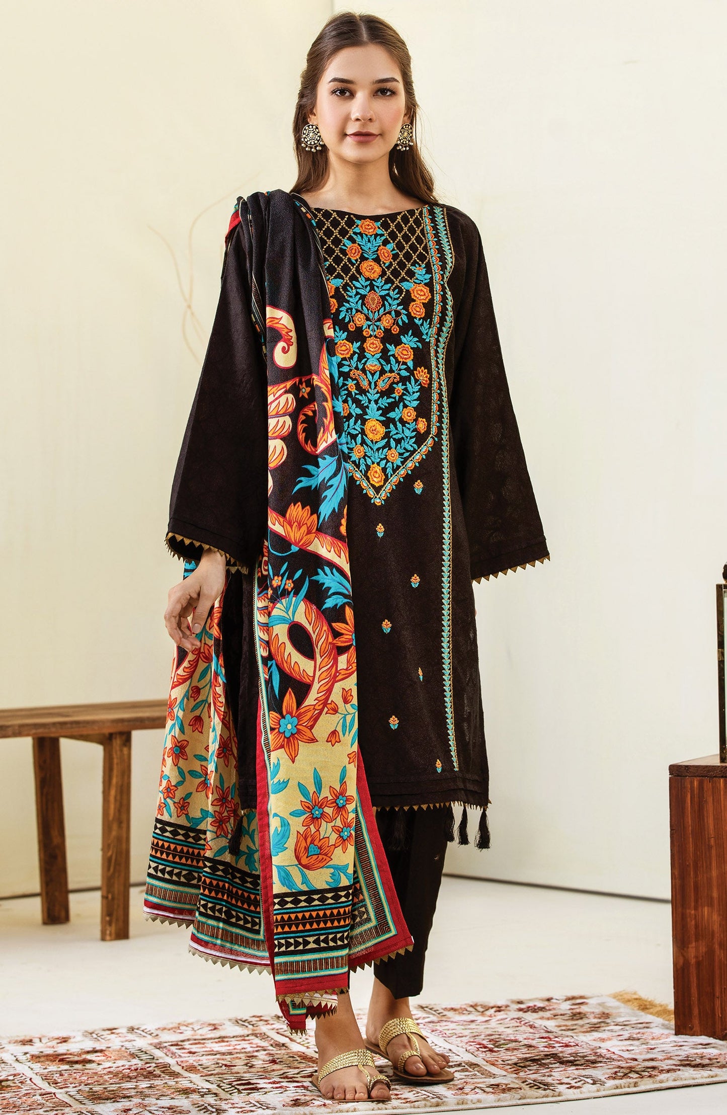 Orient - Unstitched 3 Piece Embroidered Karandi Suit