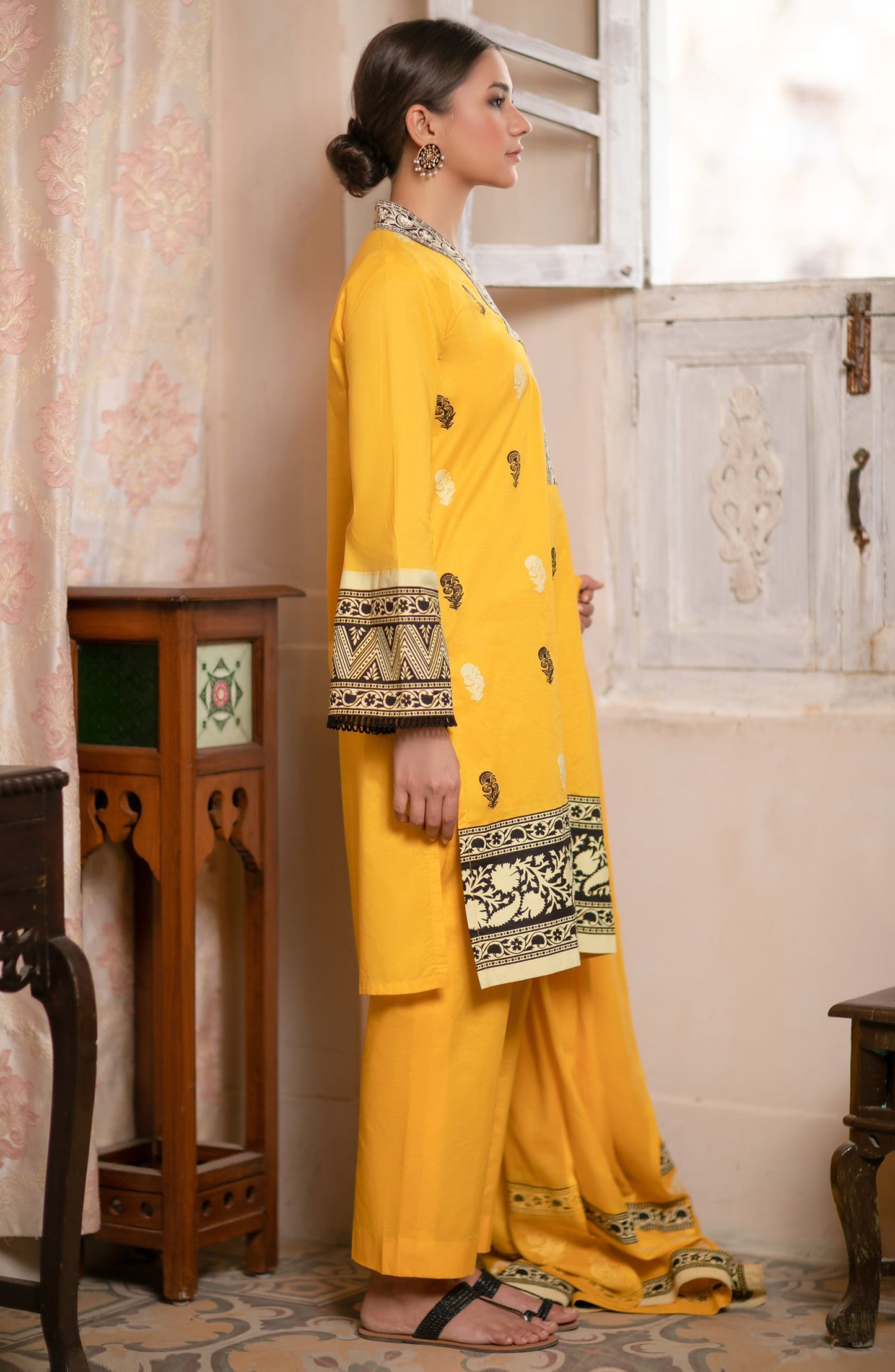 Orient - Unstitched 3 Piece Block Printed Embroidered Suit