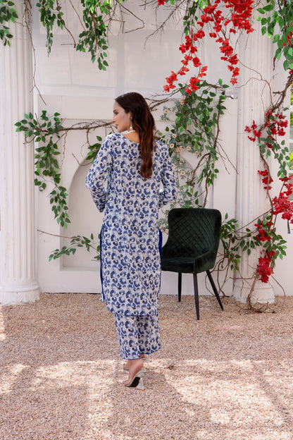 Bebano - White & Navy