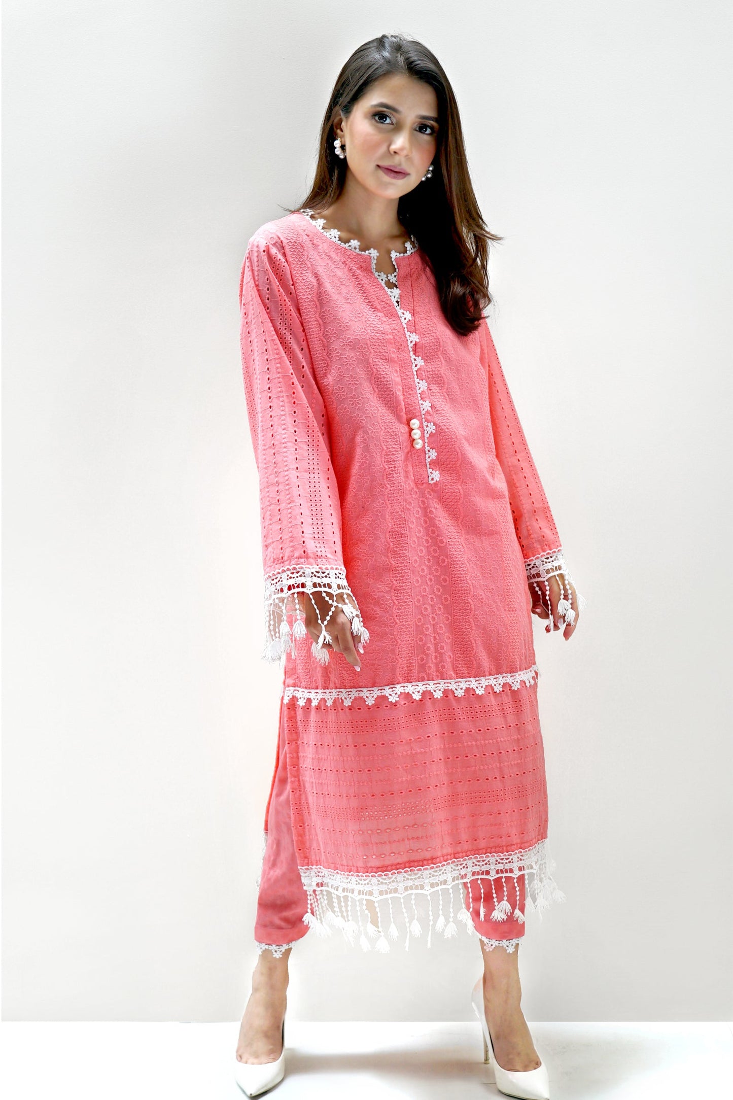 Ayesha Naveed - Bubblegum