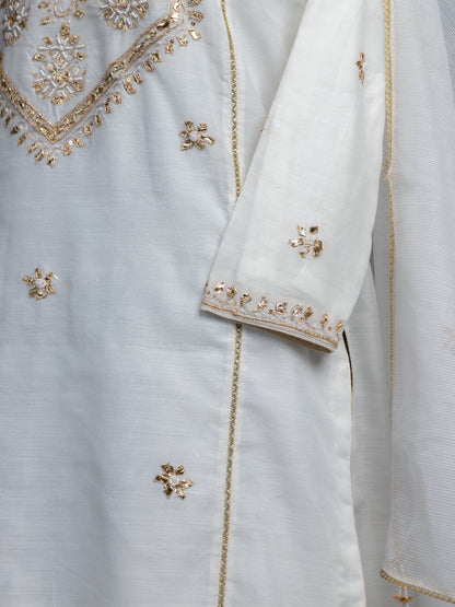 Eraj Hussain - Gotta Patti White - Stitched