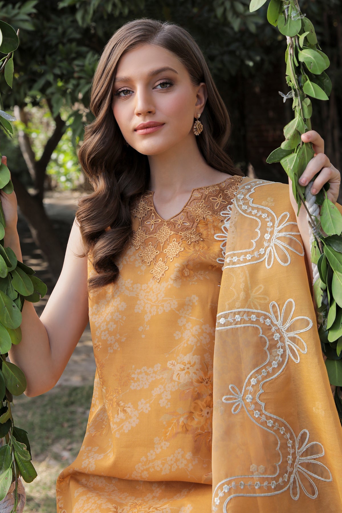 Baroque - EMBROIDERED LAWN UF-321